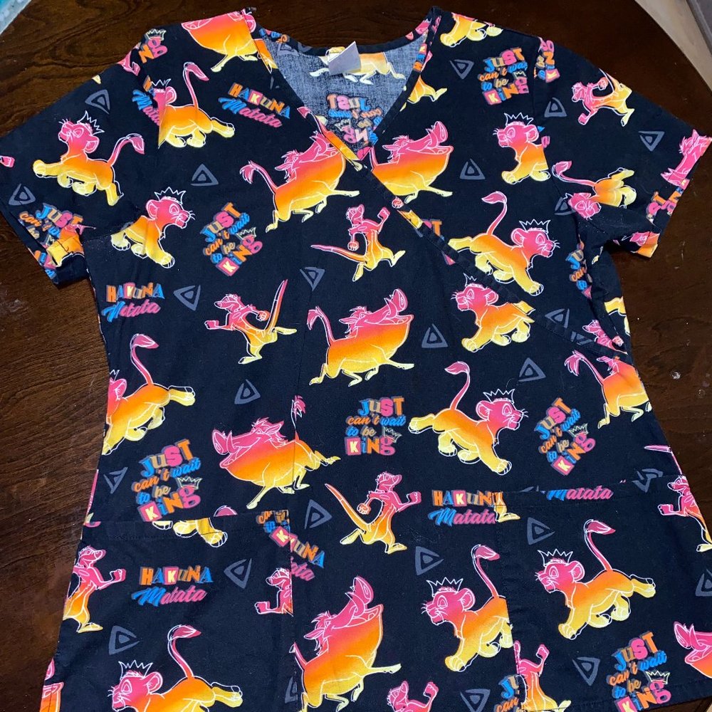 Medium Lion King Scrub Top